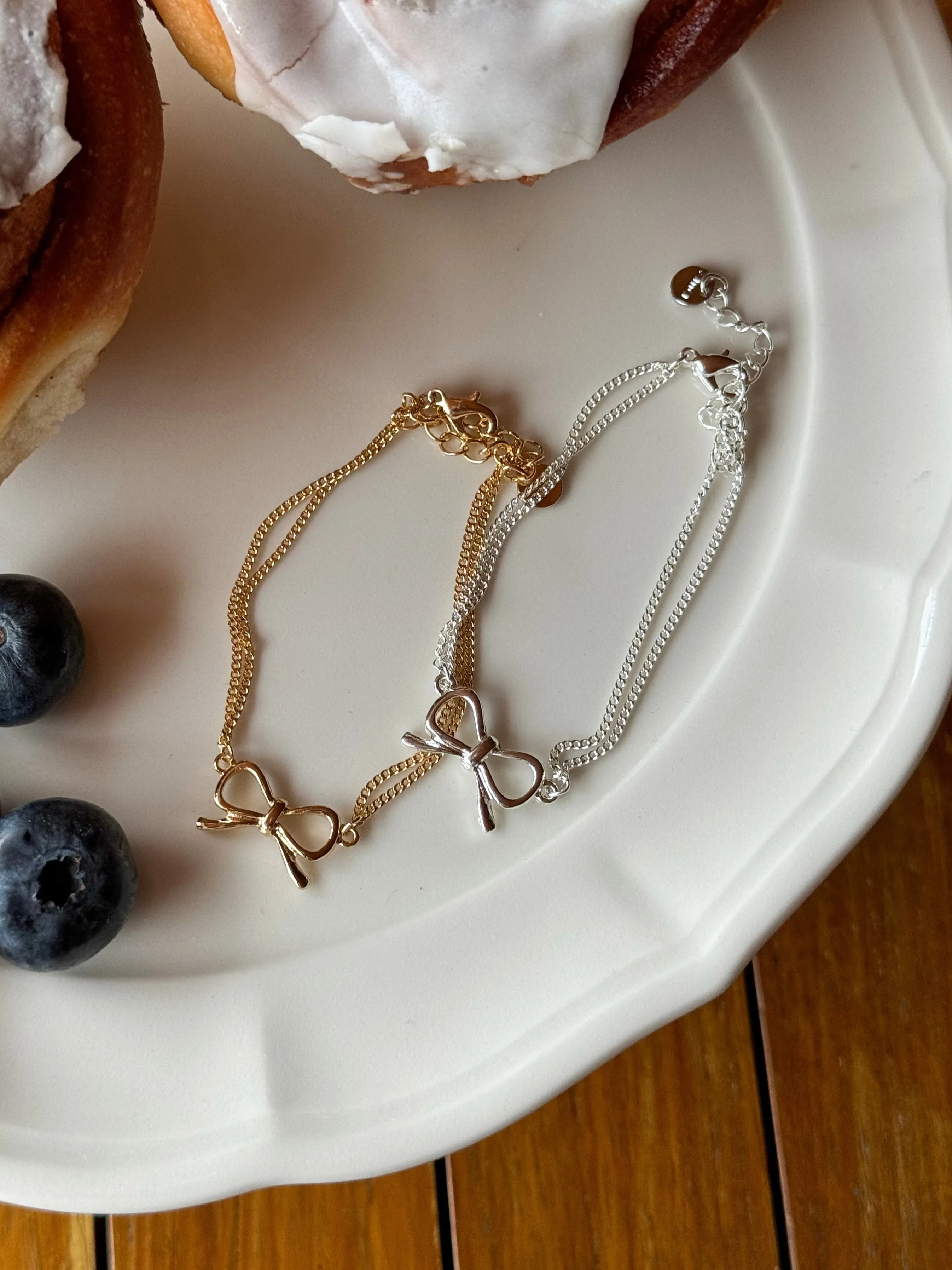 Bow Chain Bracelet