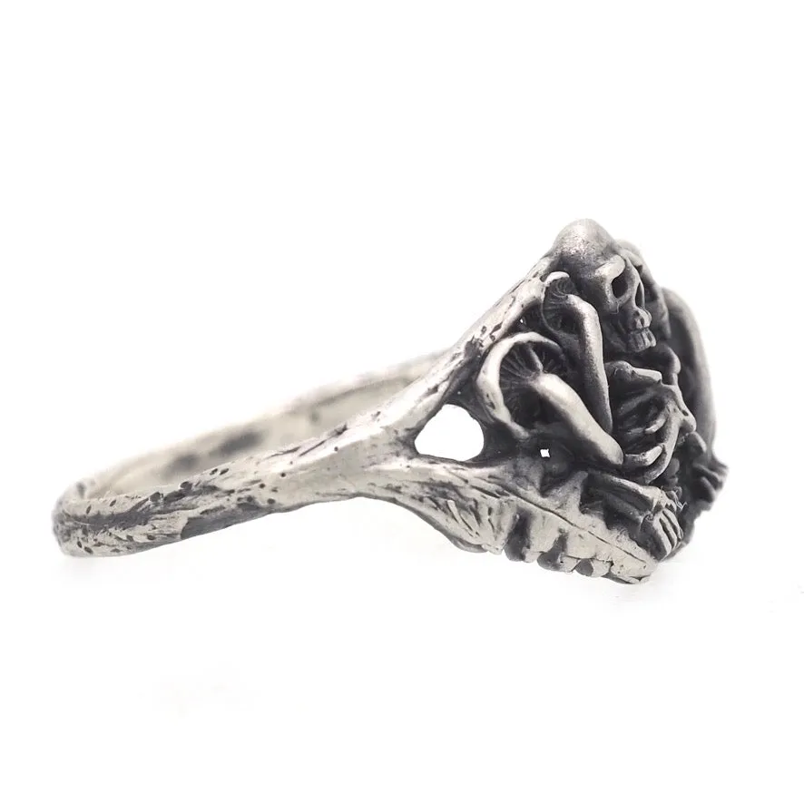 Skeleton ring