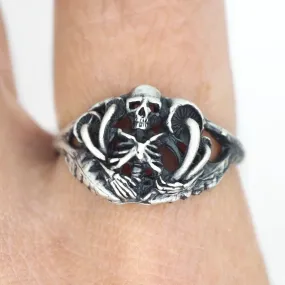 Skeleton ring